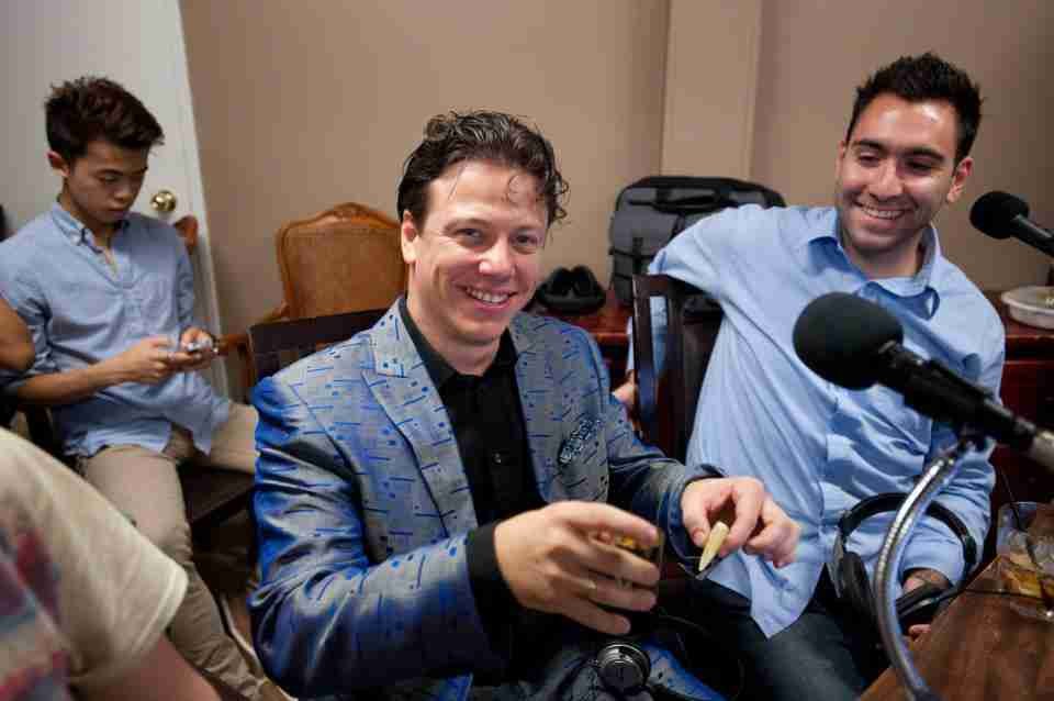 104 | The Bunker Project – Samsung vs Apple in the Bunker